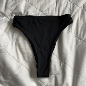 437 black Aubrey bottoms